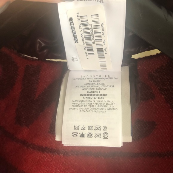 MONCLER Burgundy Unisex Mantella Cape with Scarf - Picture 8 of 8